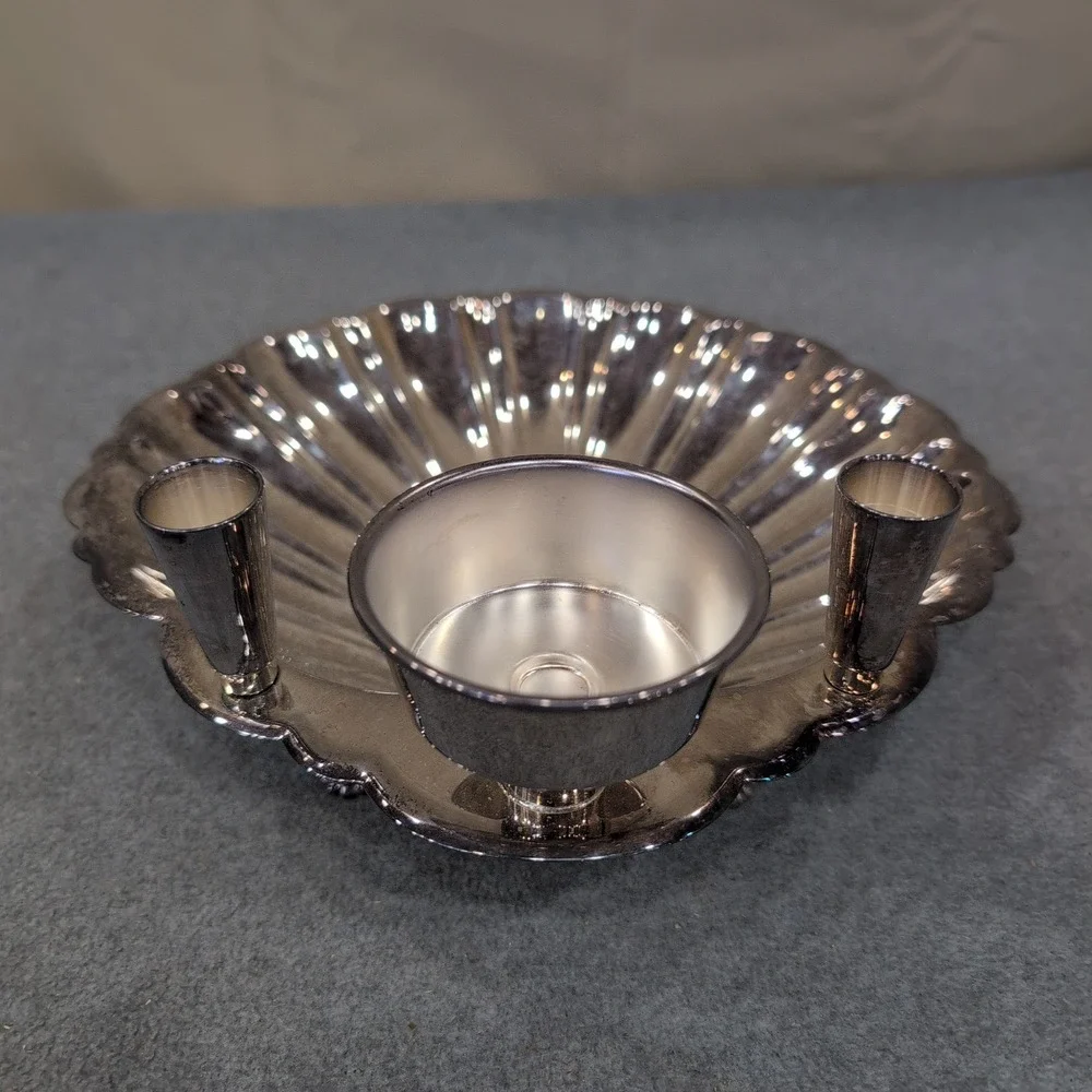 The Sheffield Silver Co Silver Plated Shell Chip and Dip Serving Set Made in USA